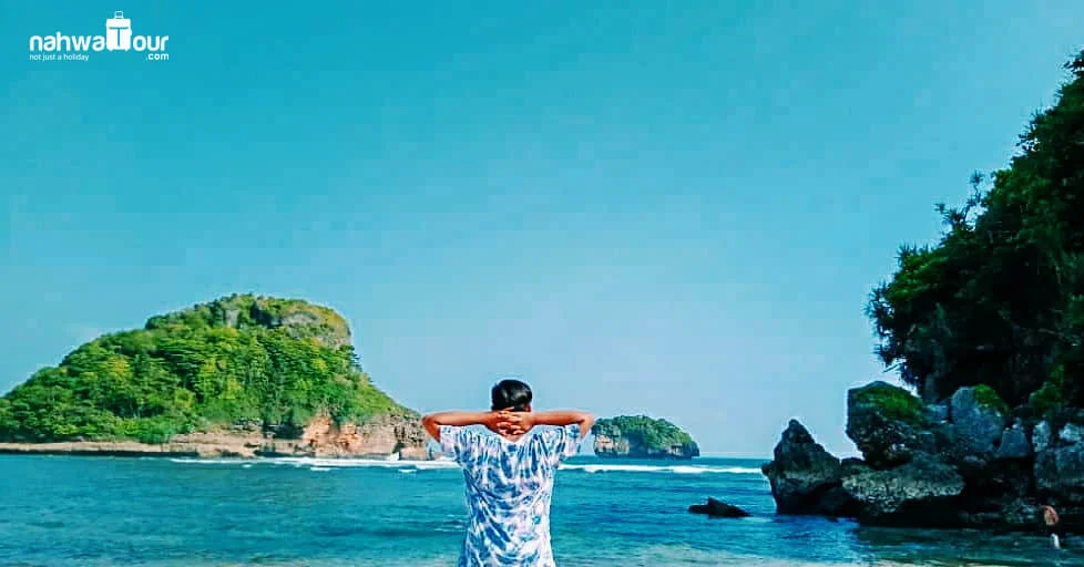 pantai goa cina - wisata pantai di malang