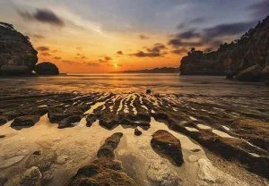 sunset di pantai batu bengkung