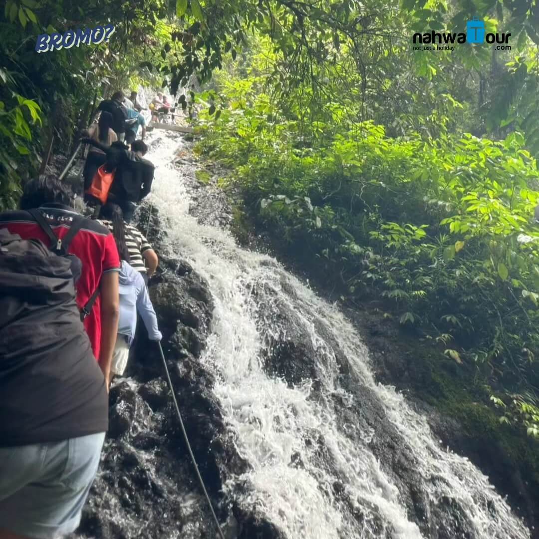Berapa Lama Trekking Ke Tumpak Sewu