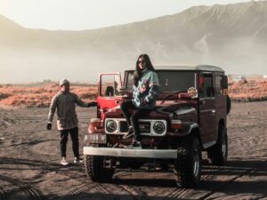 Liburan Couple Goals! Eksplorasi Alam Lewat Paket Wisata Bromo untuk Pasangan